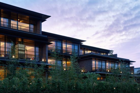 Garrya Nijo Castle Kyoto:  Outside view at dusk