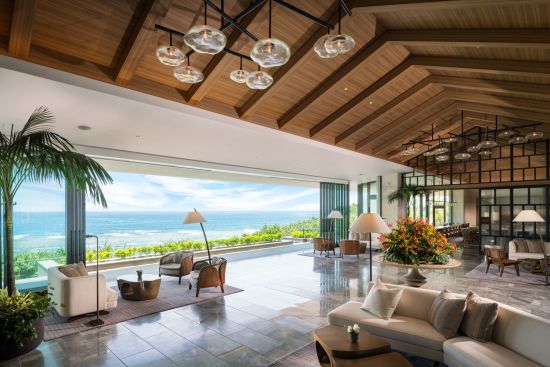 Halekulani Okinawa:  beach: facilities: Sunset Wing Lobby