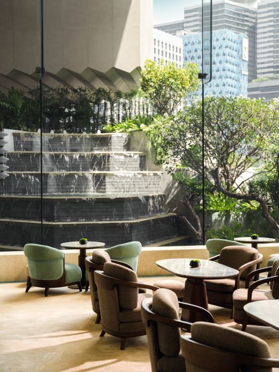 Dusit Thani Bangkok:  Lobby | Waterfall
