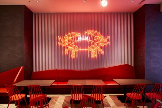 Centara Grand Hotel Osaka:  Embassy of Crab