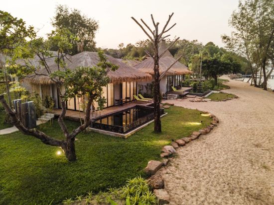 JATI Koh Russey:  Beachfront Pool Villa