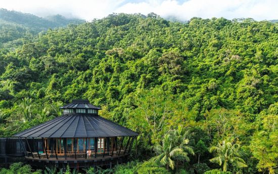 InterContinental Danang Sun Peninsula Resort:  Tingara restaurant perched on the rainforest mountainside