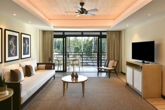 Seda Lio in Palawan:  Seda Suite | Living Area