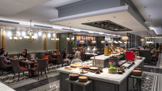 Peridot Grand Luxury Boutique Hotel in Hanoi:  Breakfast restaurant