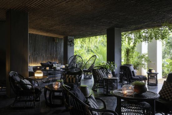 Raya Heritage in Chiang Mai:  Baan Ta Bar & Lounge