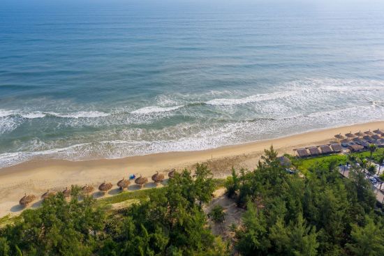 Aira Boutique Hoi An Hotel & Villa:  An Bang Beach