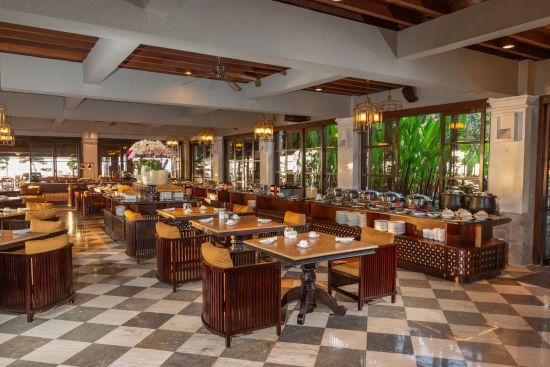 Puri Santrian in Südbali:  Beach Club Restaurant