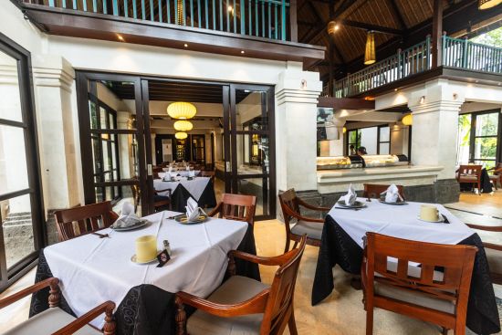 Puri Santrian in Südbali:  Mezzanine Restaurant