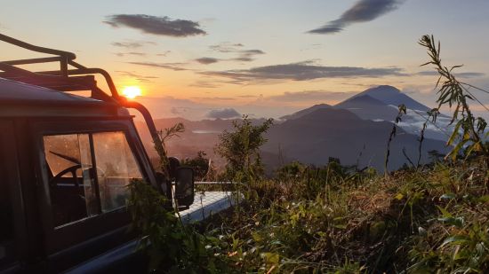 Balis stille Schönheiten ab Südbali: Volcano sunrise