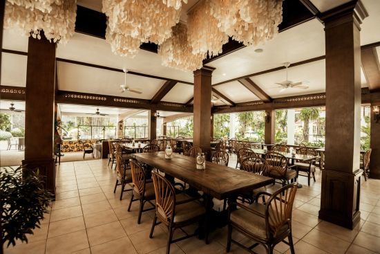 Costabella Tropical Beach Hotel in Cebu:  La Marina