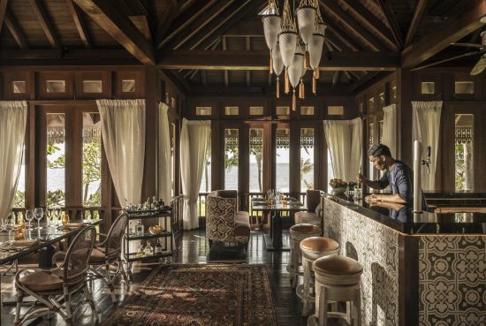 Four Seasons Resort in Langkawi:  Ikan Ikan Restaurant Bar