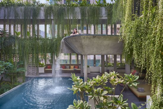 Baitong Hotel & Resort à Phnom Penh:  Forest swimmingpool