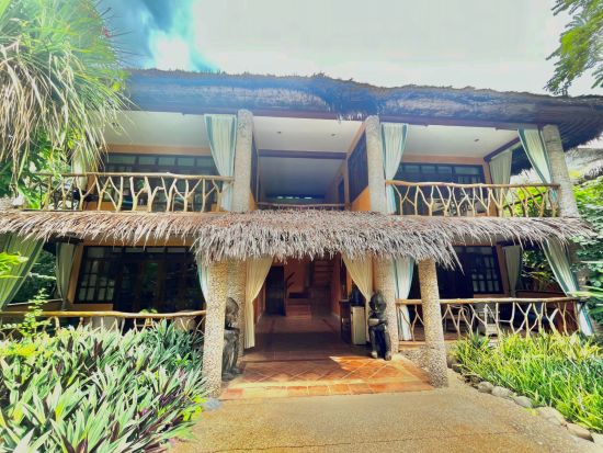 Coco Grove Beach Resort in Siquijor:  Deluxe | TreeTop 