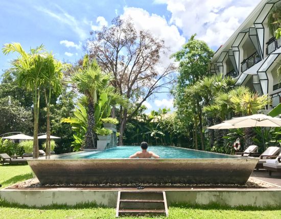 Jaya House River Park in Siem Reap: silver-pool