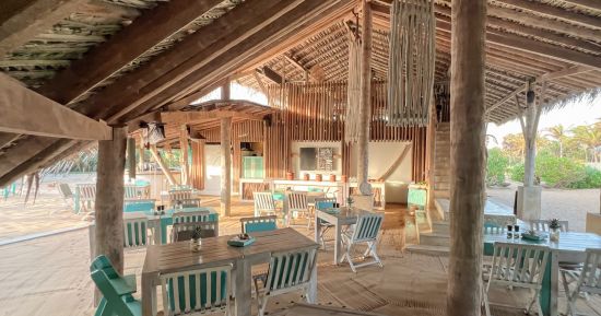 Elements Beach & Nature Resort in Kalpitiya:  Restaurant