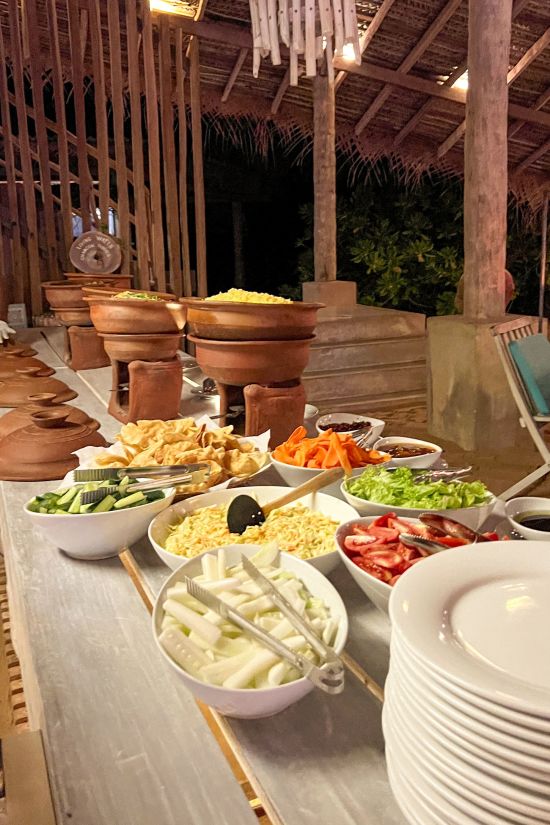 Elements Beach & Nature Resort in Kalpitiya:  Buffet