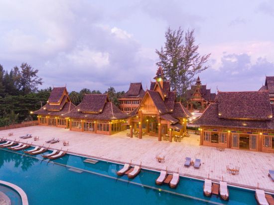 Santhiya Phuket Natai Resort & Spa:  Resort Area