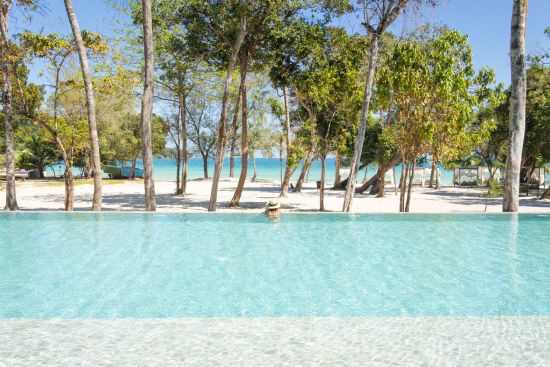 Island Center Point à Koh Rong Sanloem: Swimmingpool