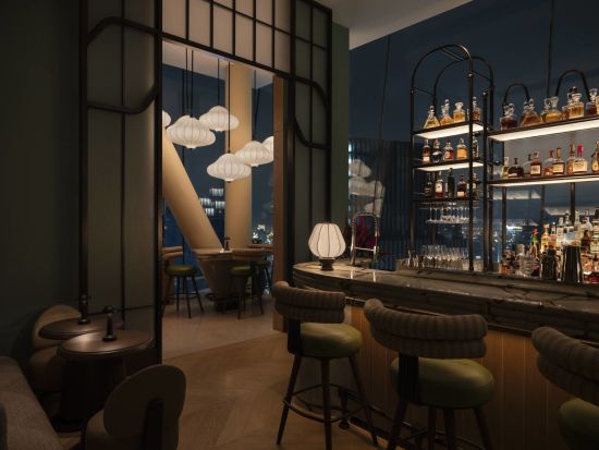 Dusit Thani Bangkok:  1970s Bar