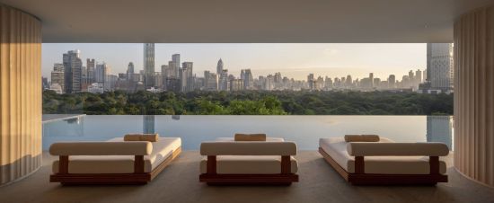 Dusit Thani Bangkok:  Infinity Pool