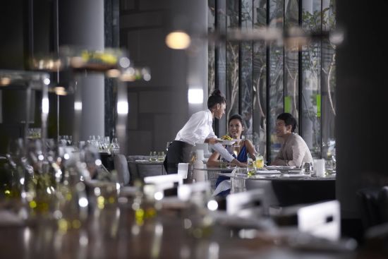 Parkroyal Collection Pickering à Singapour:  Dining Lime Couple