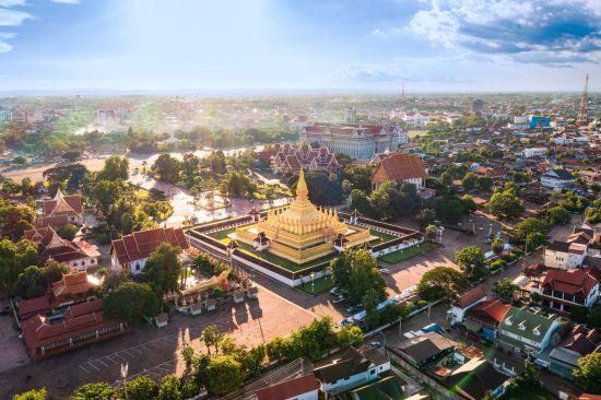 Croisière fluviale à bord de la «Mekong Star» de Chiang Rai: Pha That Luang Stupa in Vientiane