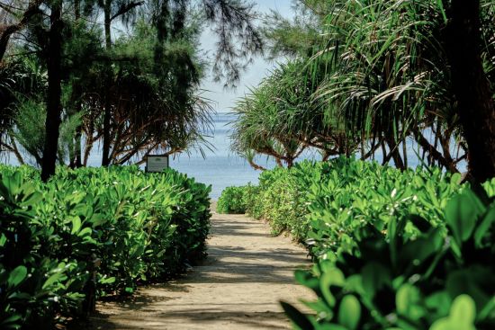 Poulo Condor Boutique Resort & Spa à Con Dao: beach | pathway
