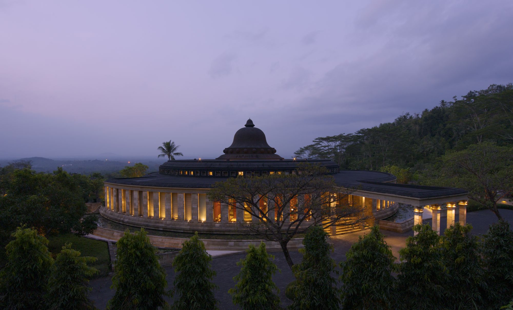 Amanjiwo in Yogyakarta:  Amanjiwo at Dusk