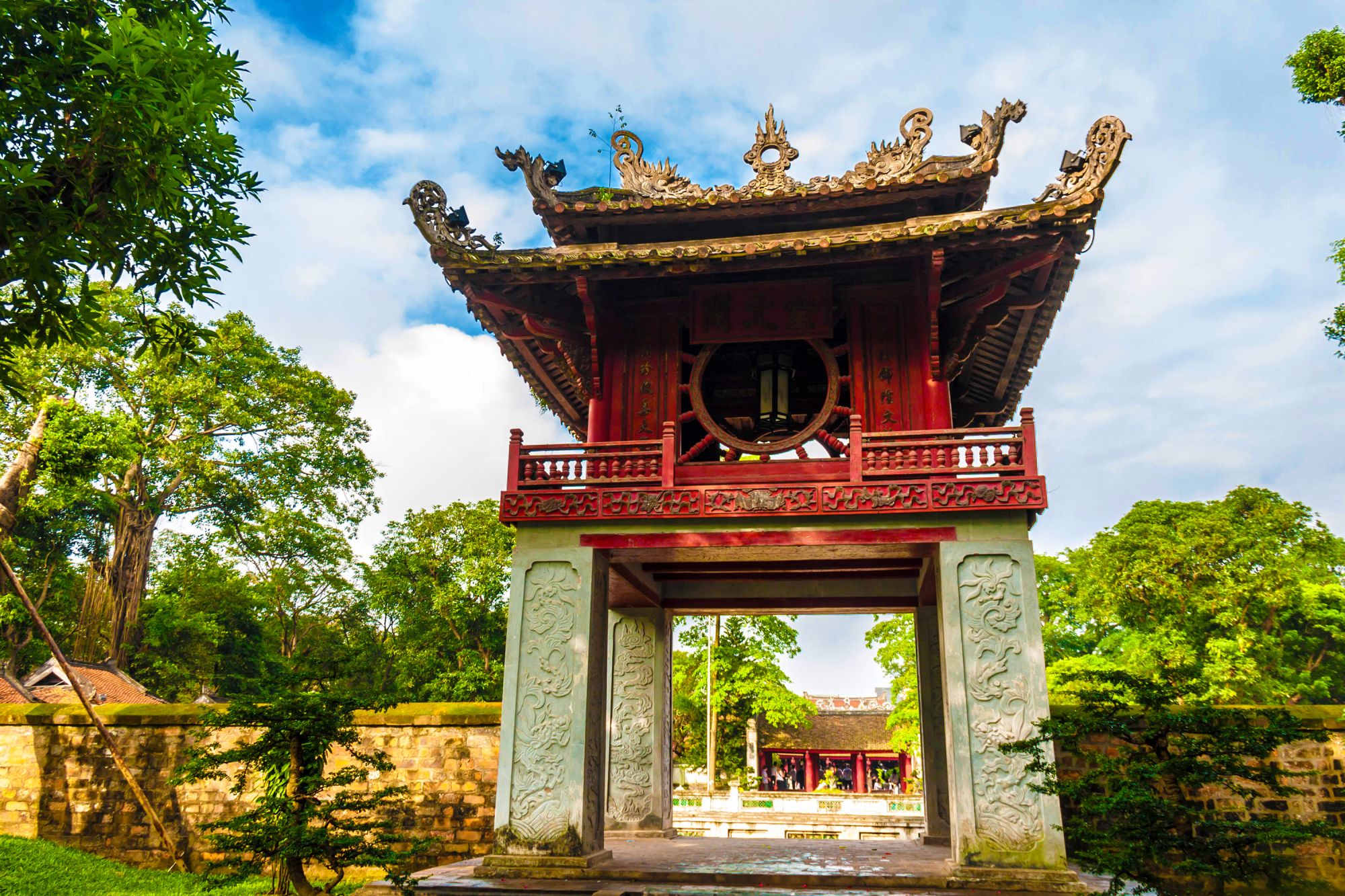 Hanoï de votre propre chef ½ jour à Hanoi: Hanoi: Gate at the Temple of Literature