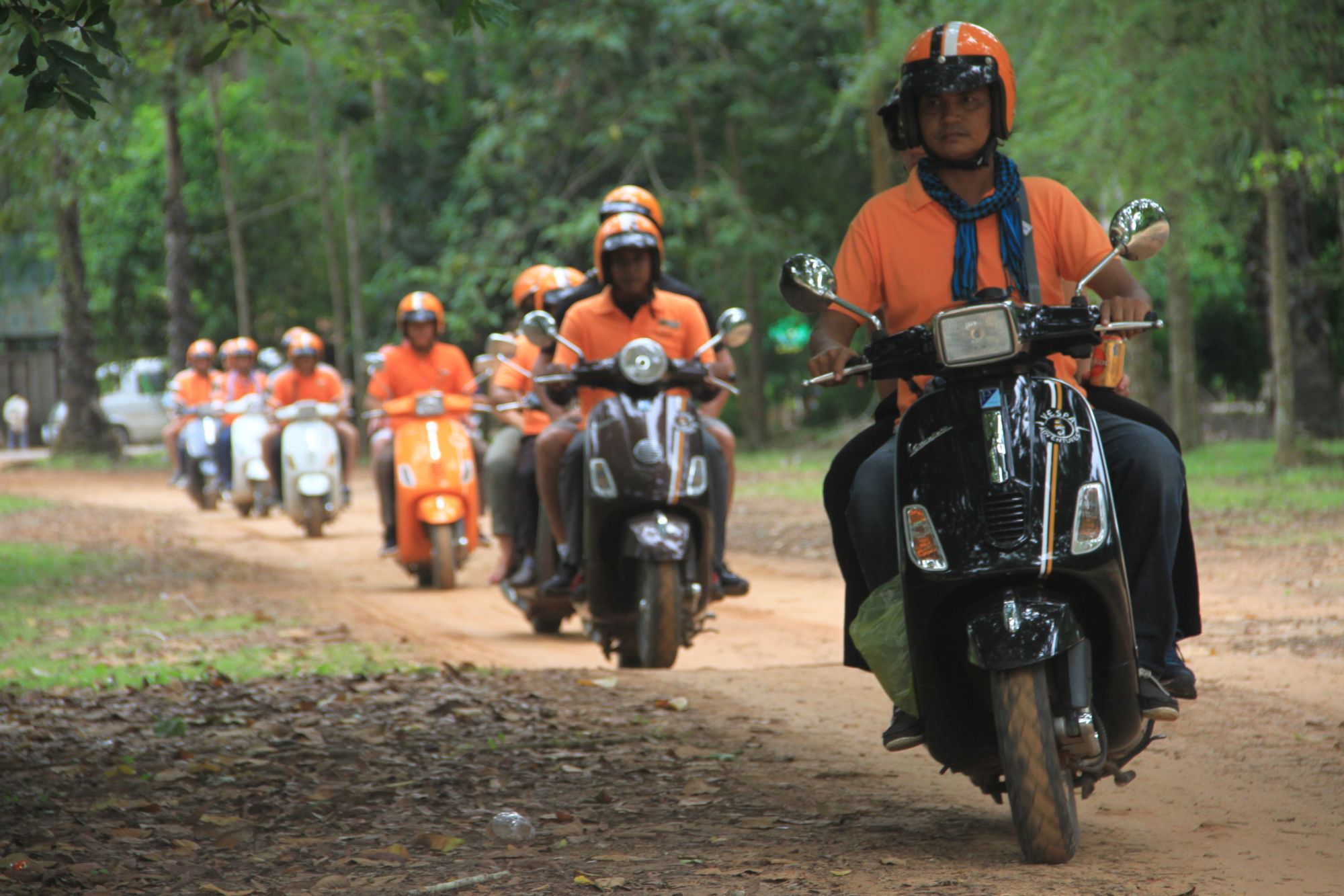 Vespa Tour durch Angkor in Siem Reap: Vespas