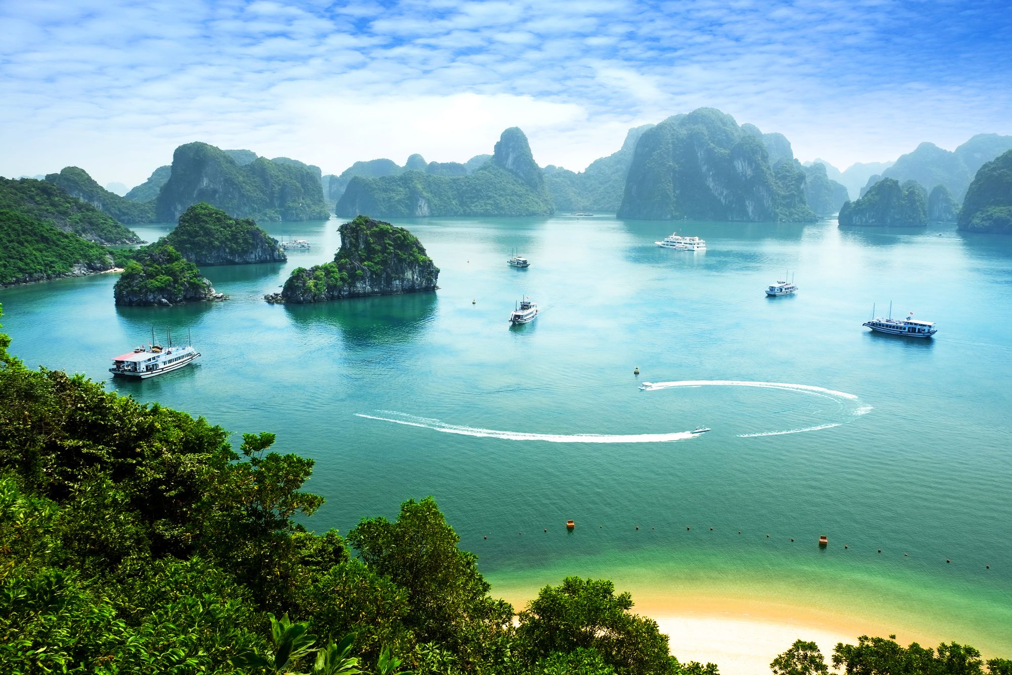 Halong Bucht Kreuzfahrten mit «Bhaya Classic» ab Hanoi: Halong Bay