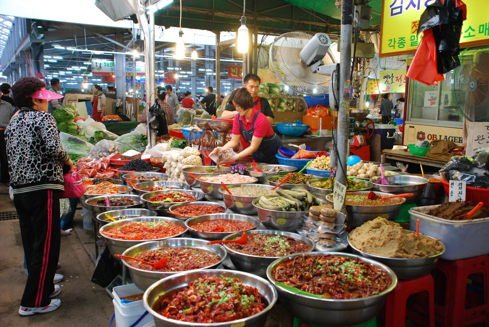 Street Food Tour in Seoul: Seoul Market