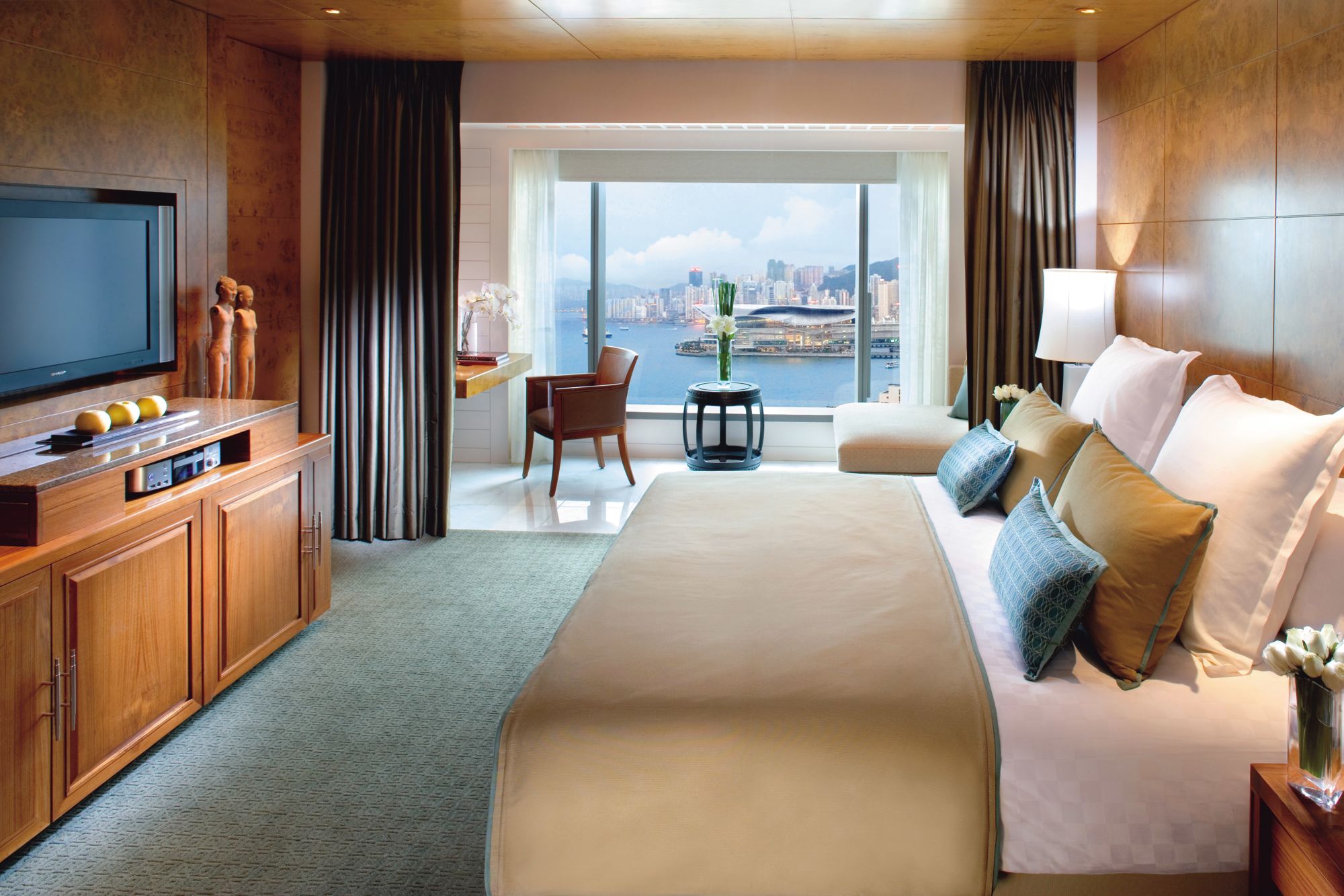 Mandarin Oriental in Hong Kong: Harbour View Room