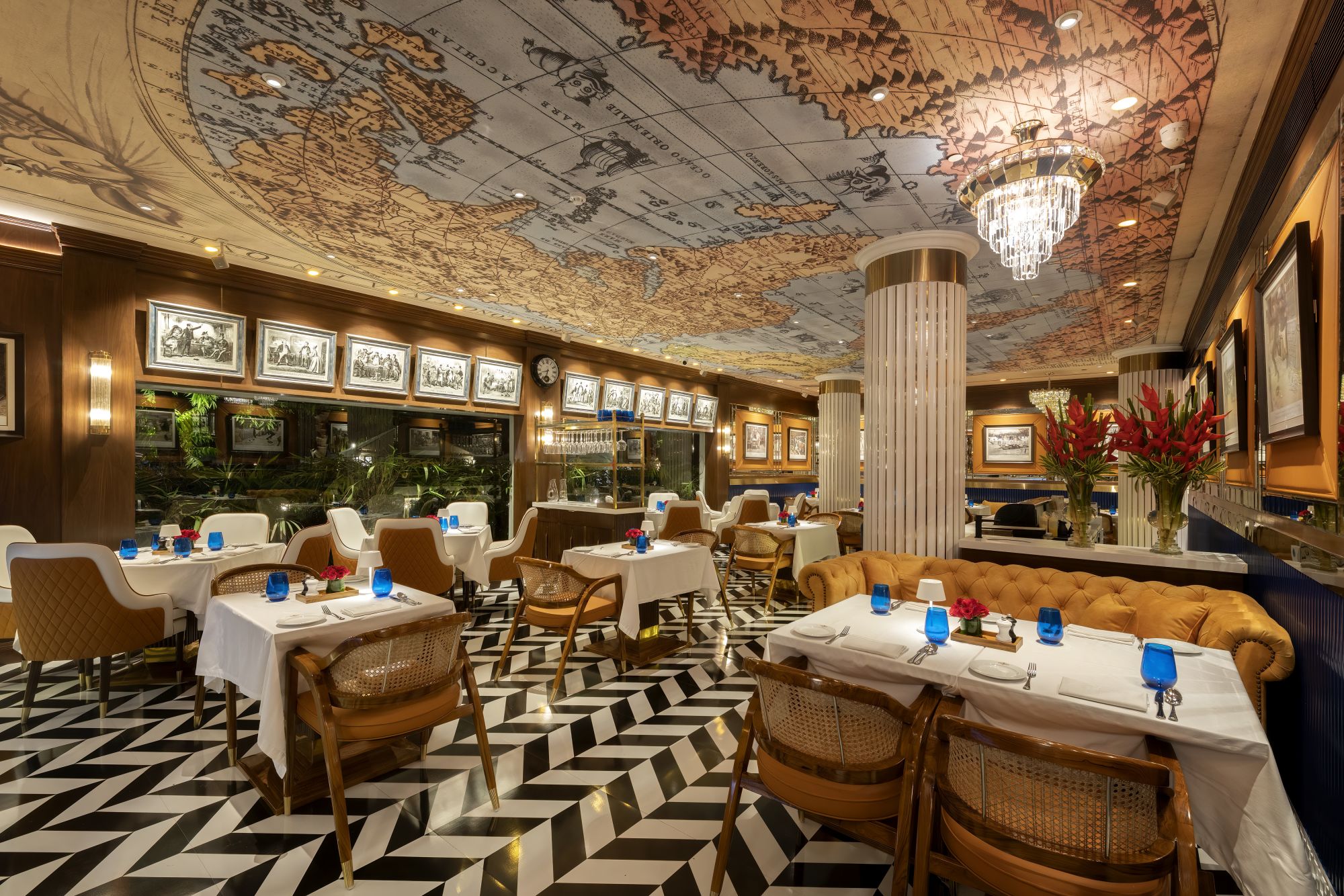 The Claridges in Delhi: Pickwick