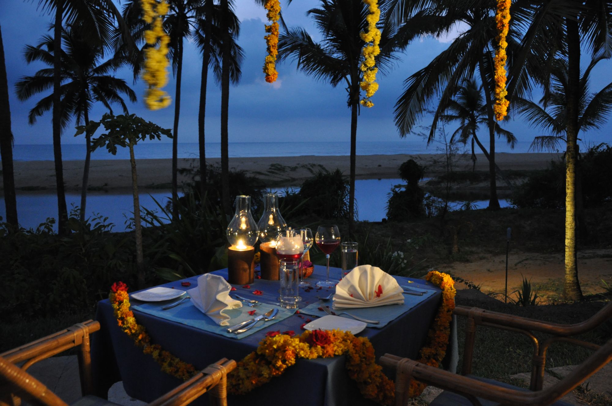 Neeleshwar Hermitage: f&b: