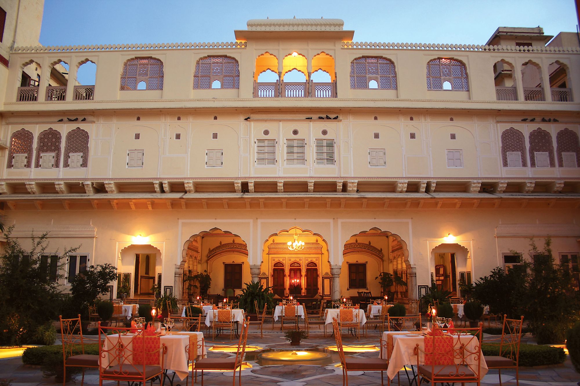 Samode Haveli in Jaipur:  Courtyard