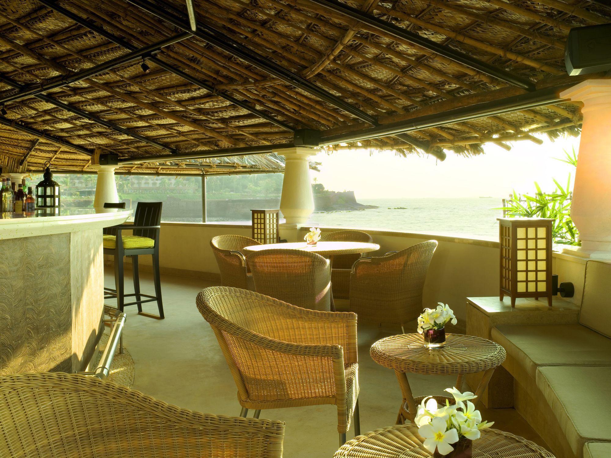 Taj Holiday Village Resort & Spa à Goa: Drift - The Bar