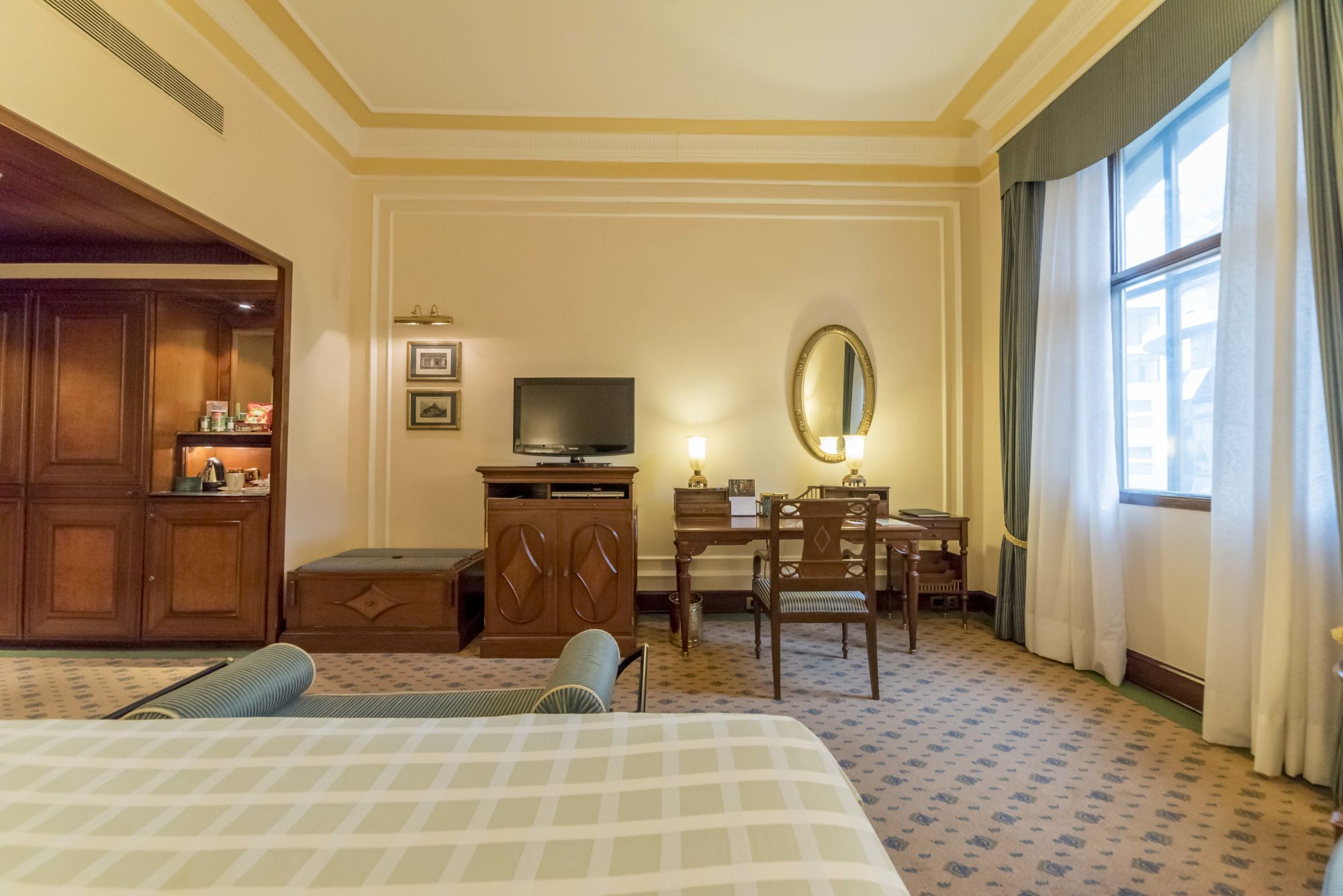 The Oberoi Grand in Kolkata: Deluxe