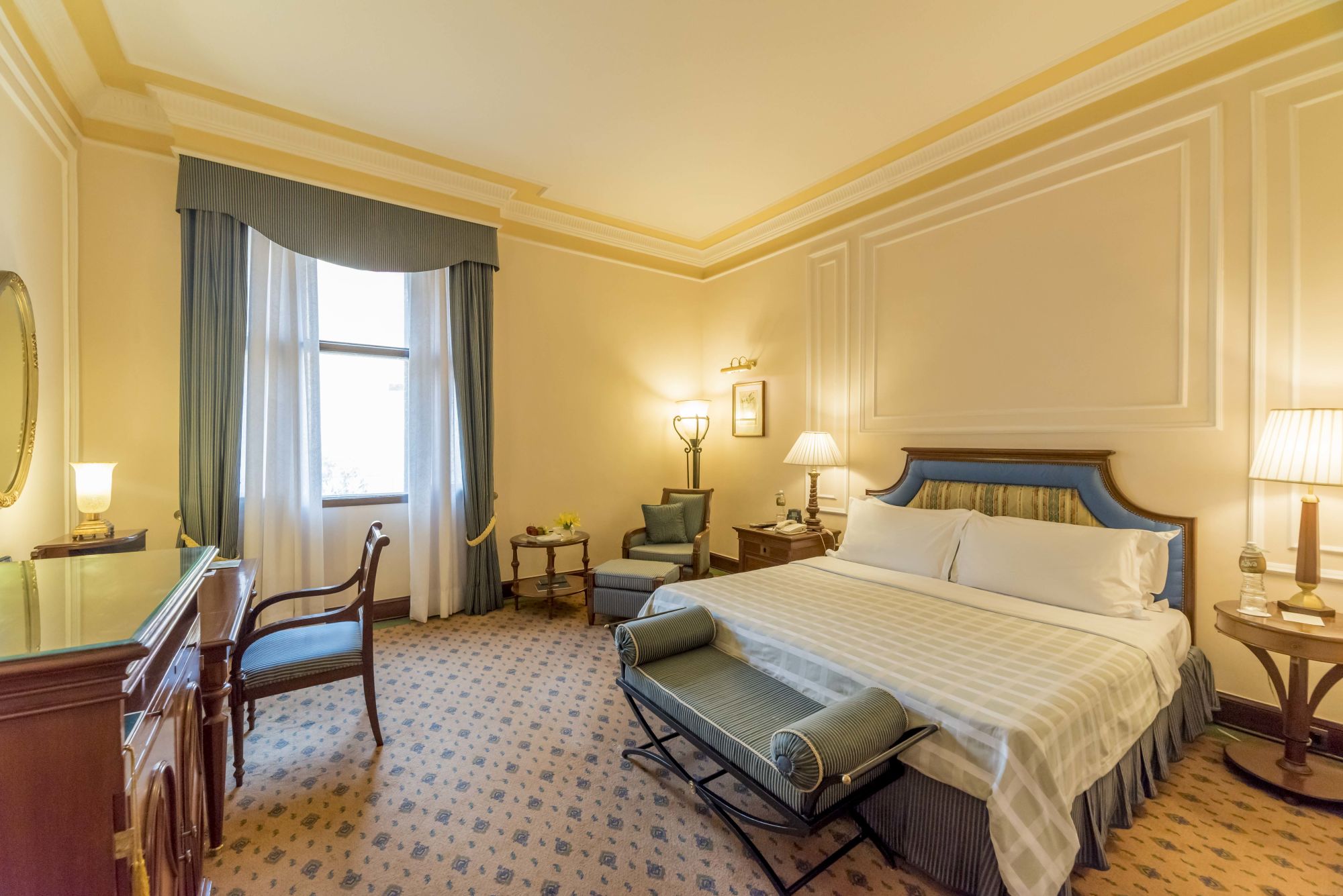 The Oberoi Grand in Kolkata: Luxury