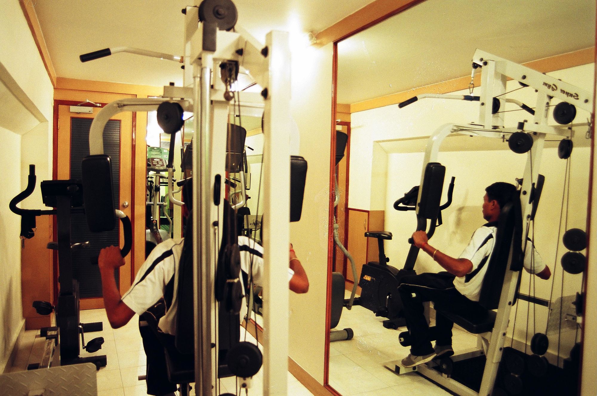 Fariyas in Mumbai: Fitness Center