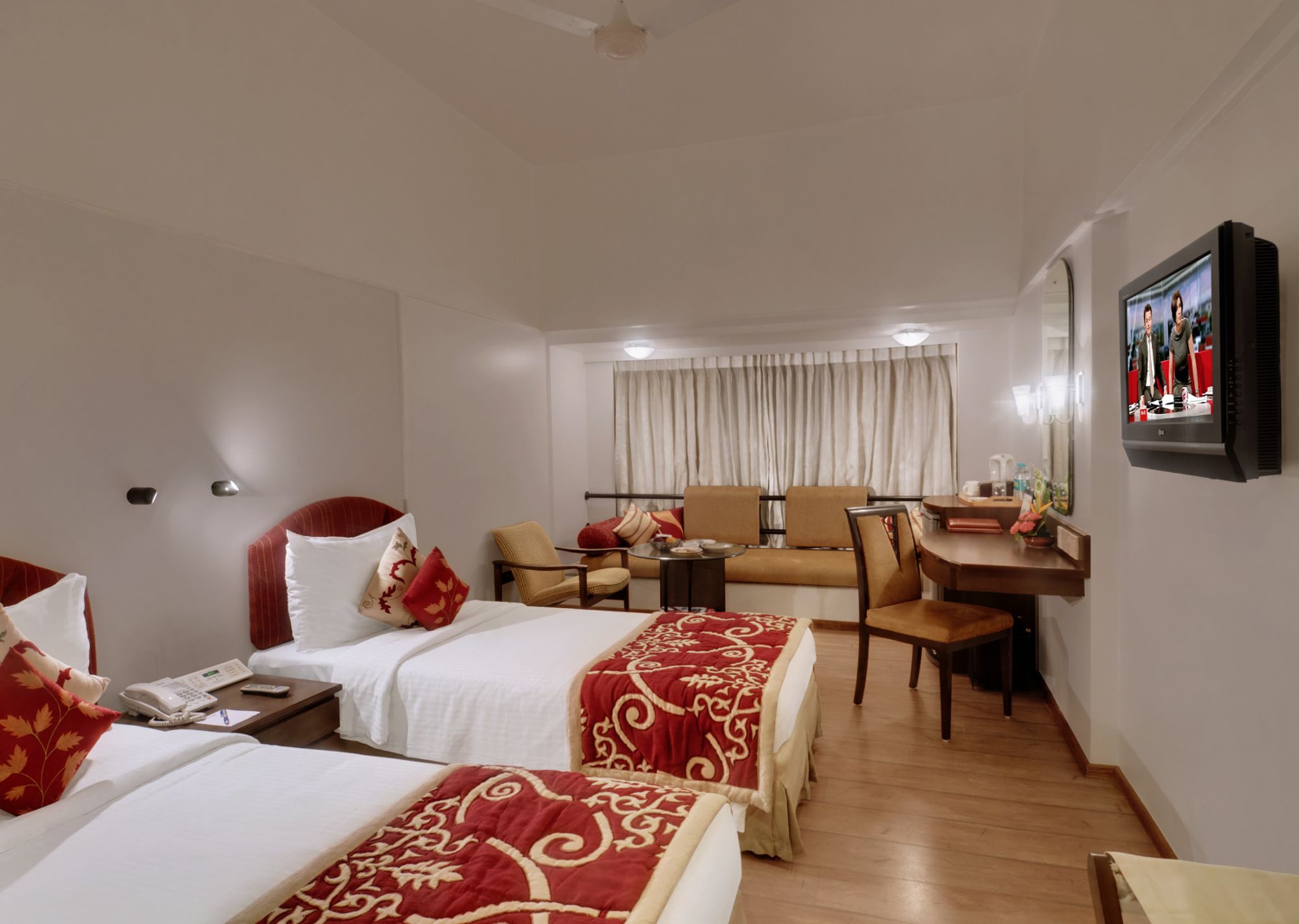 Kohinoor Continental in Mumbai: Superior