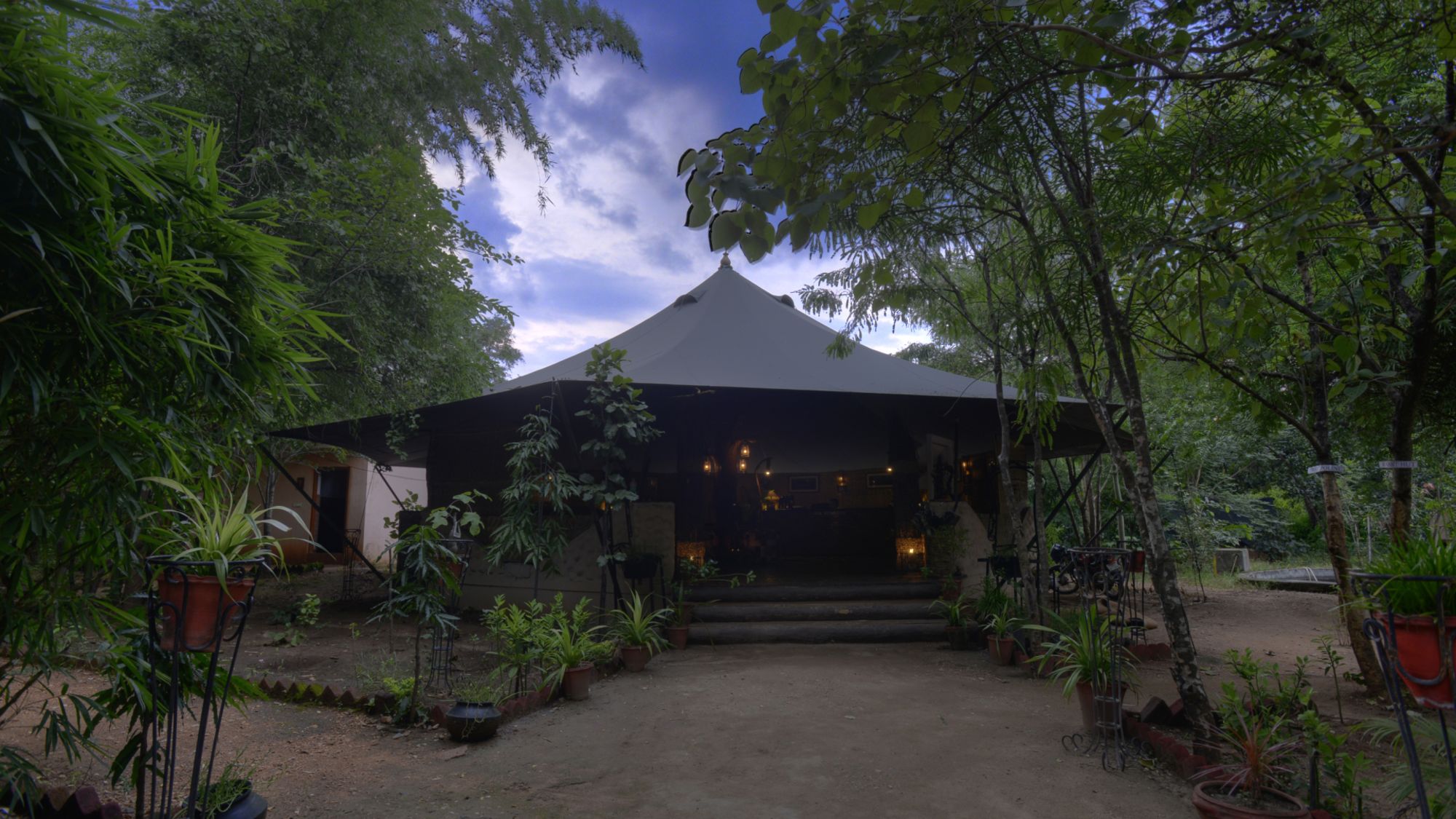 Pench Jungle Camp: Luxury Tent