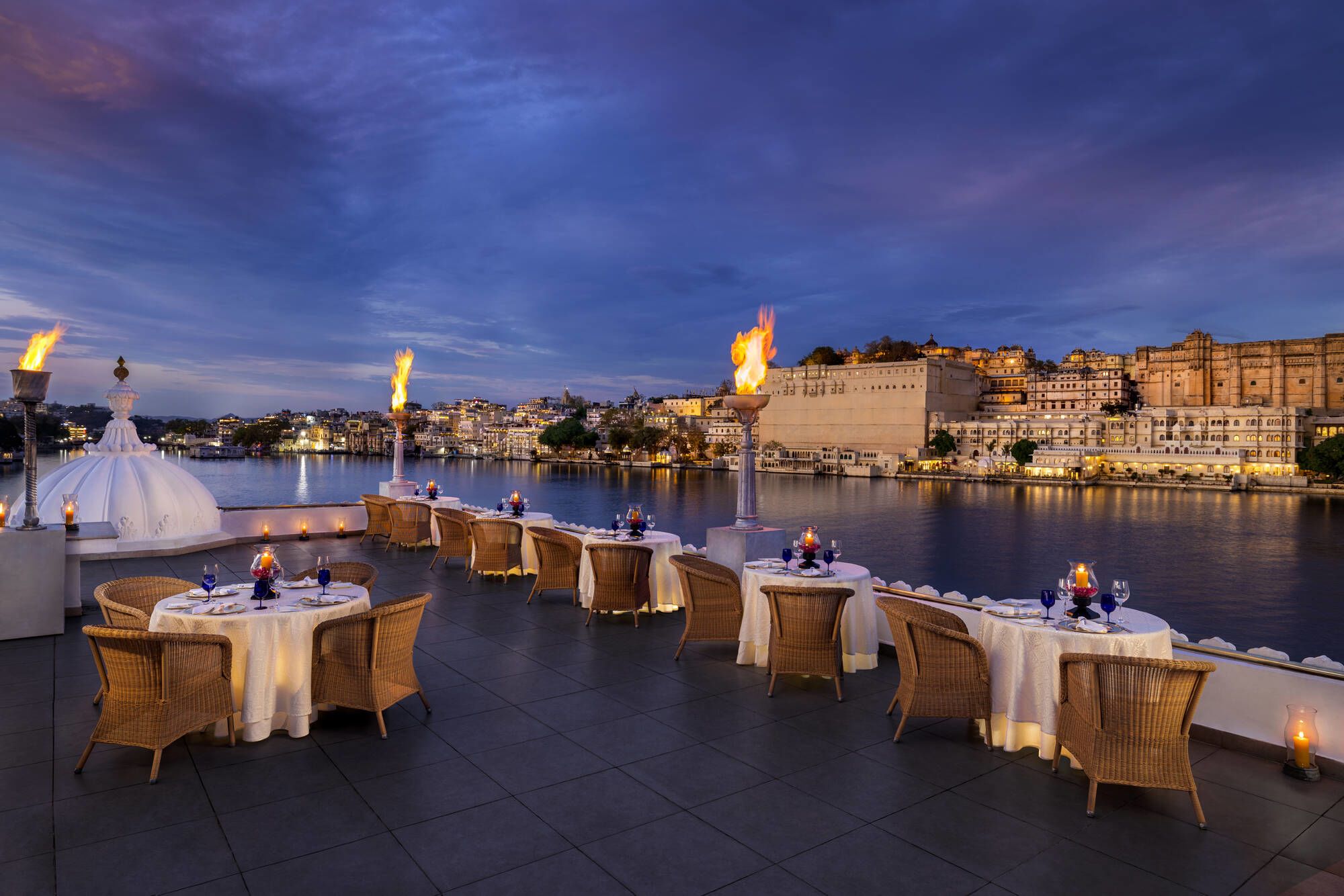Taj Lake Palace in Udaipur: f&b: Bhairo