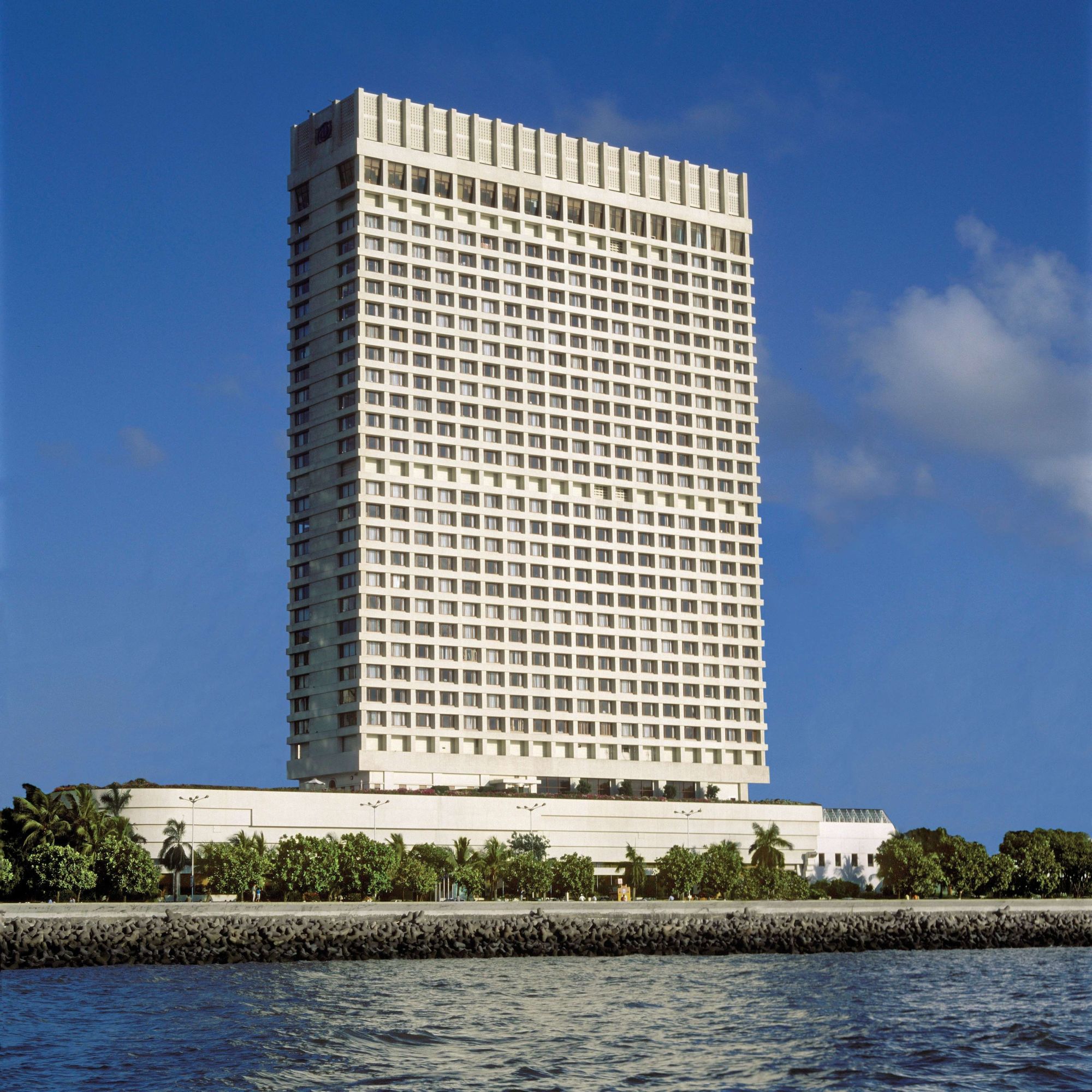 Trident Nariman Point in Mumbai: Exterior at daytime