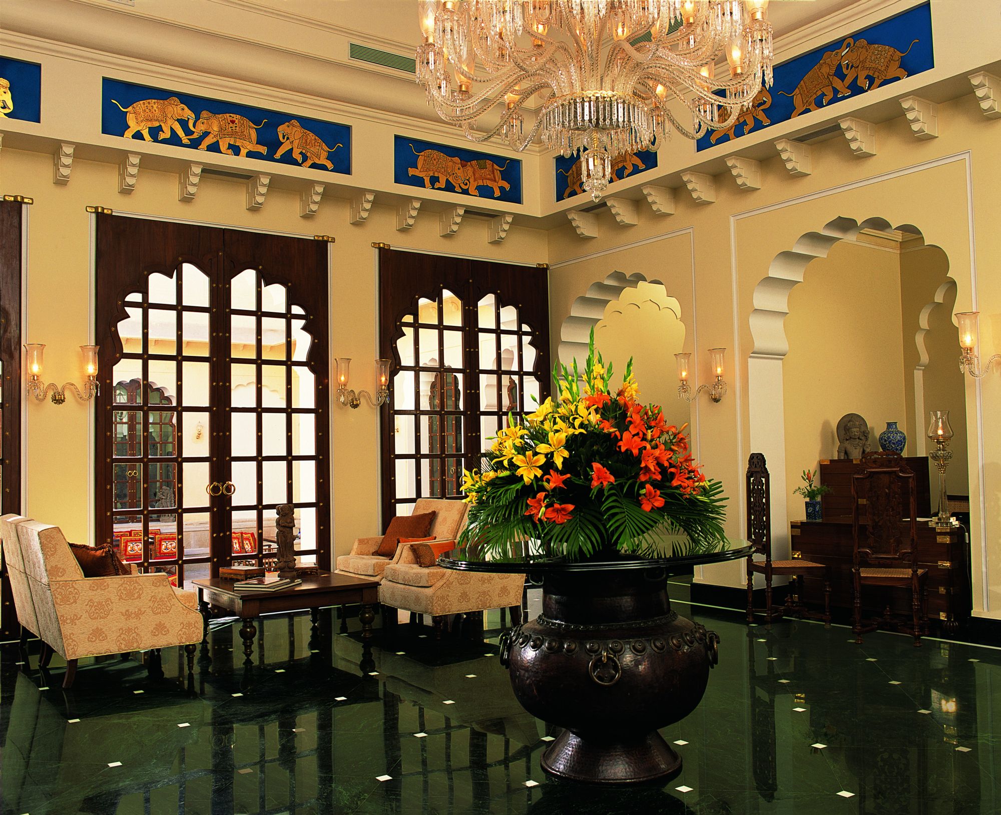 The Oberoi Vanyavilas Wildlife Resort in Ranthambore: Lobby