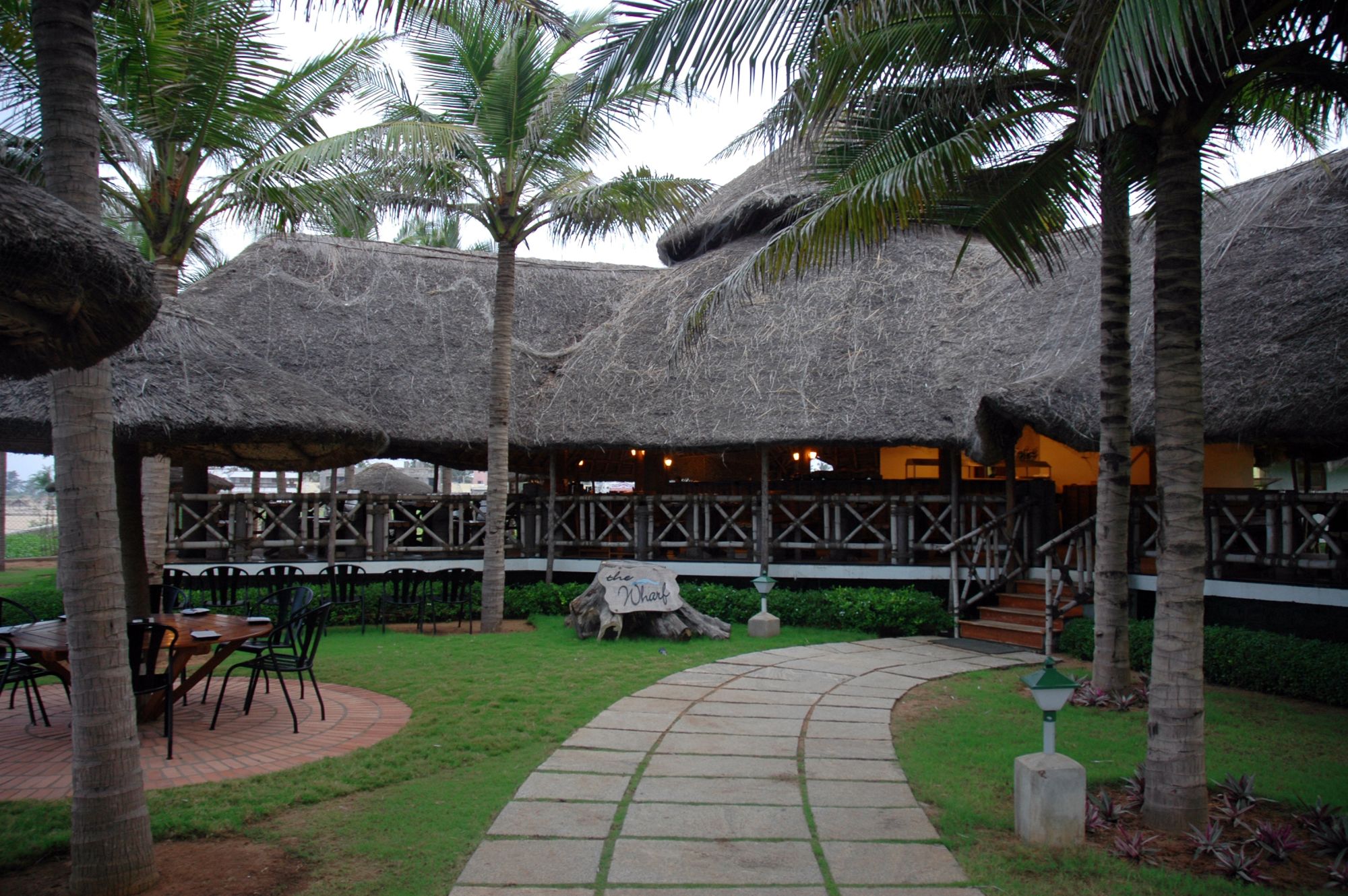 Radisson Blu Resort, Temple Bay Mamallapuram à Mahabalipuram: The Wharf