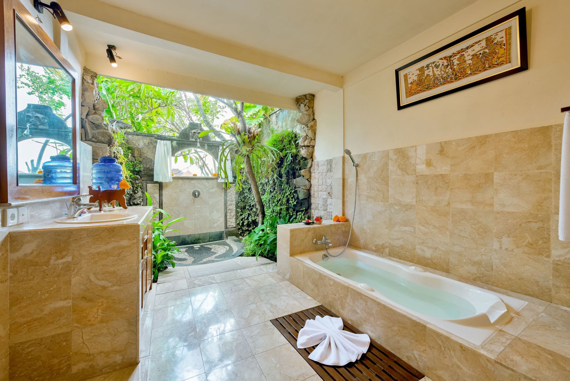 Alam Jiwa in Ubud: 1-Bedroom Wooden Villa | Jatayu