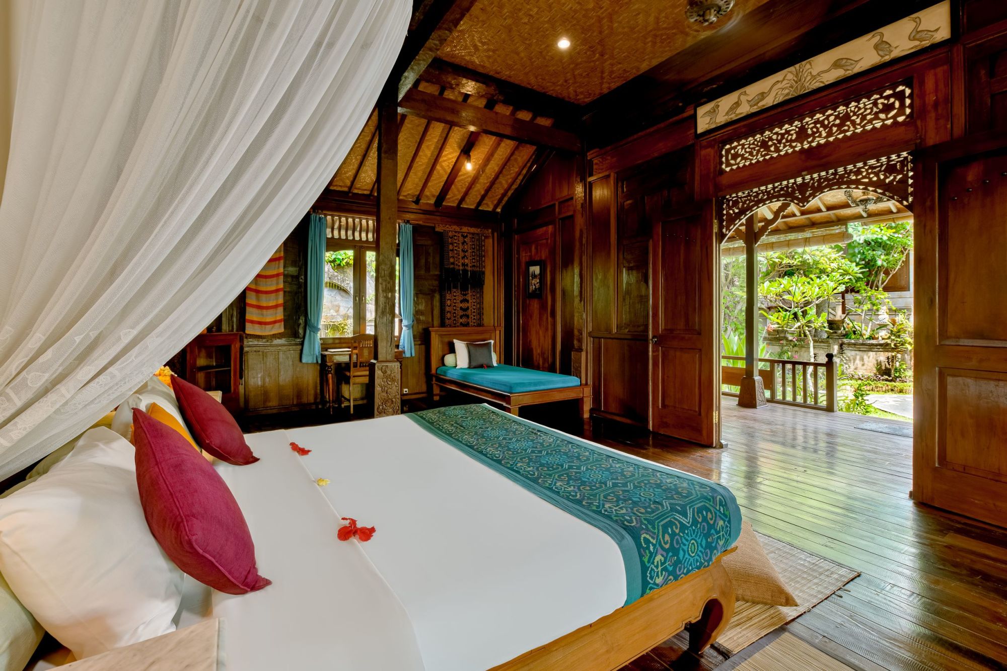 Alam Jiwa in Ubud: 1-Bedroom Wooden Villa | Jatayu