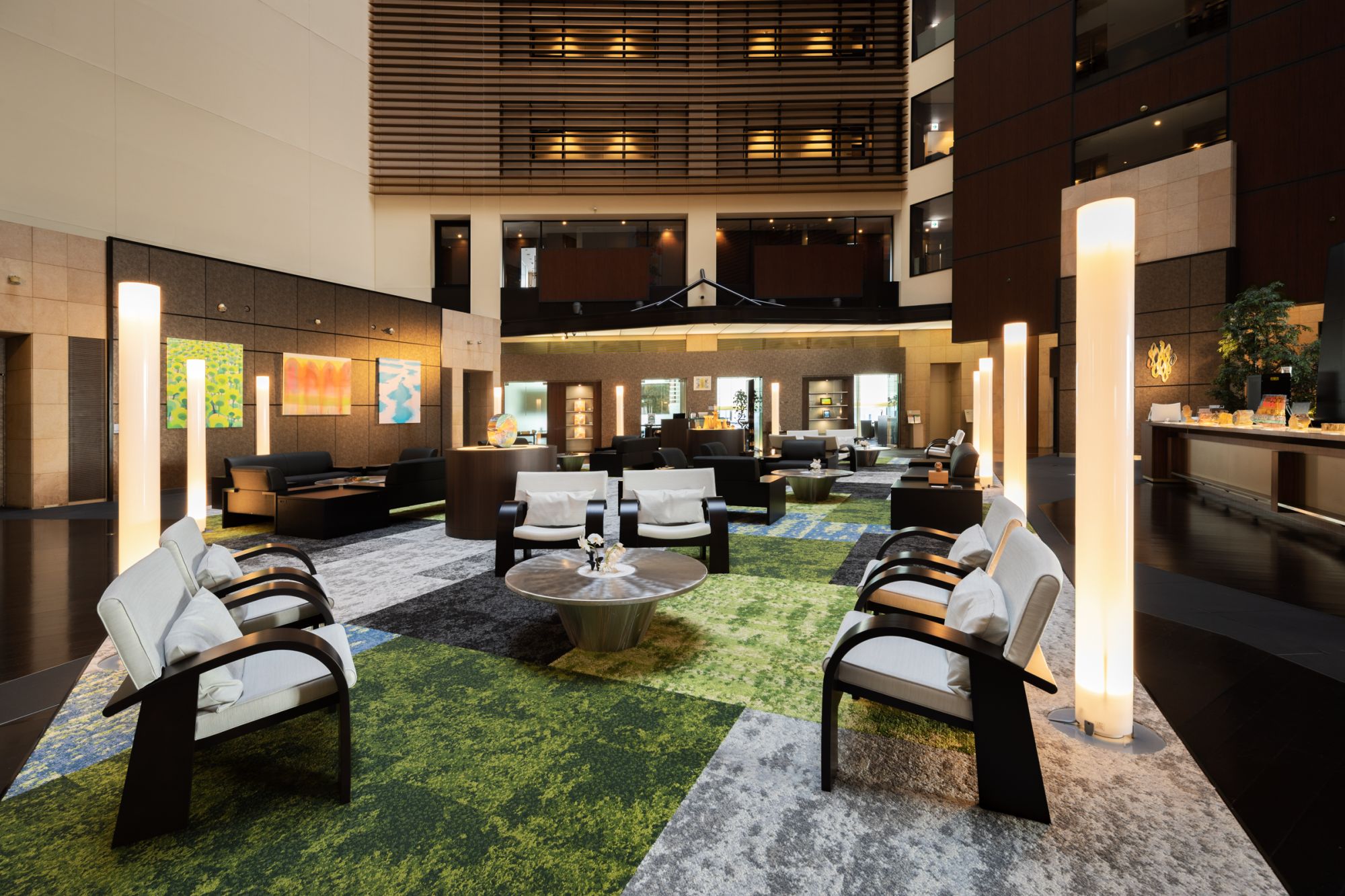 Park Hotel Tokyo: Atrium Lounge
