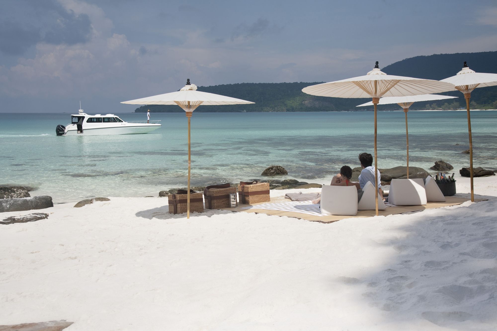 Song Saa Private Island à Koh Rong: Song Saa: Picnic on neighbouring island - Koh Rong